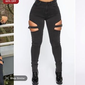 Size 11 Fashion Nova “Buckle Up Sis Skinny Jeans - Black”